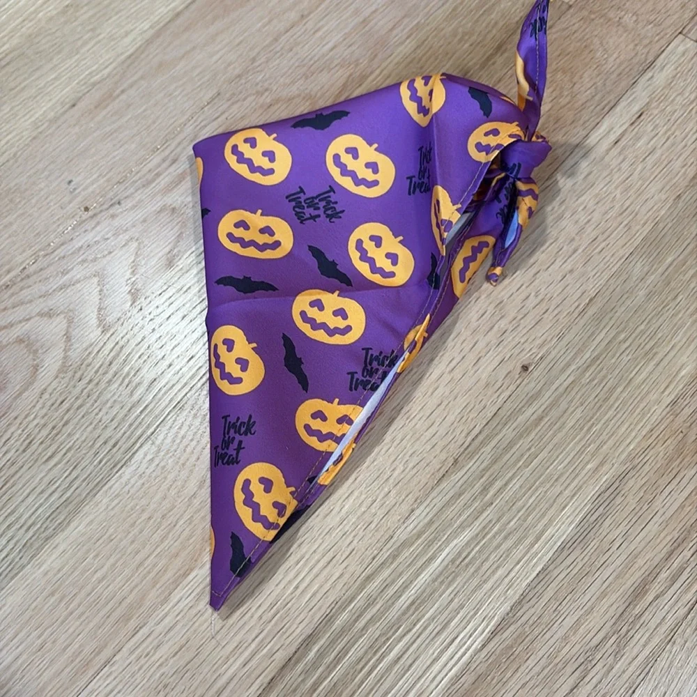 Jack-o’-lantern, Bat, “Trick or Treat” Patterned Pet Bandana Cats and Dogs